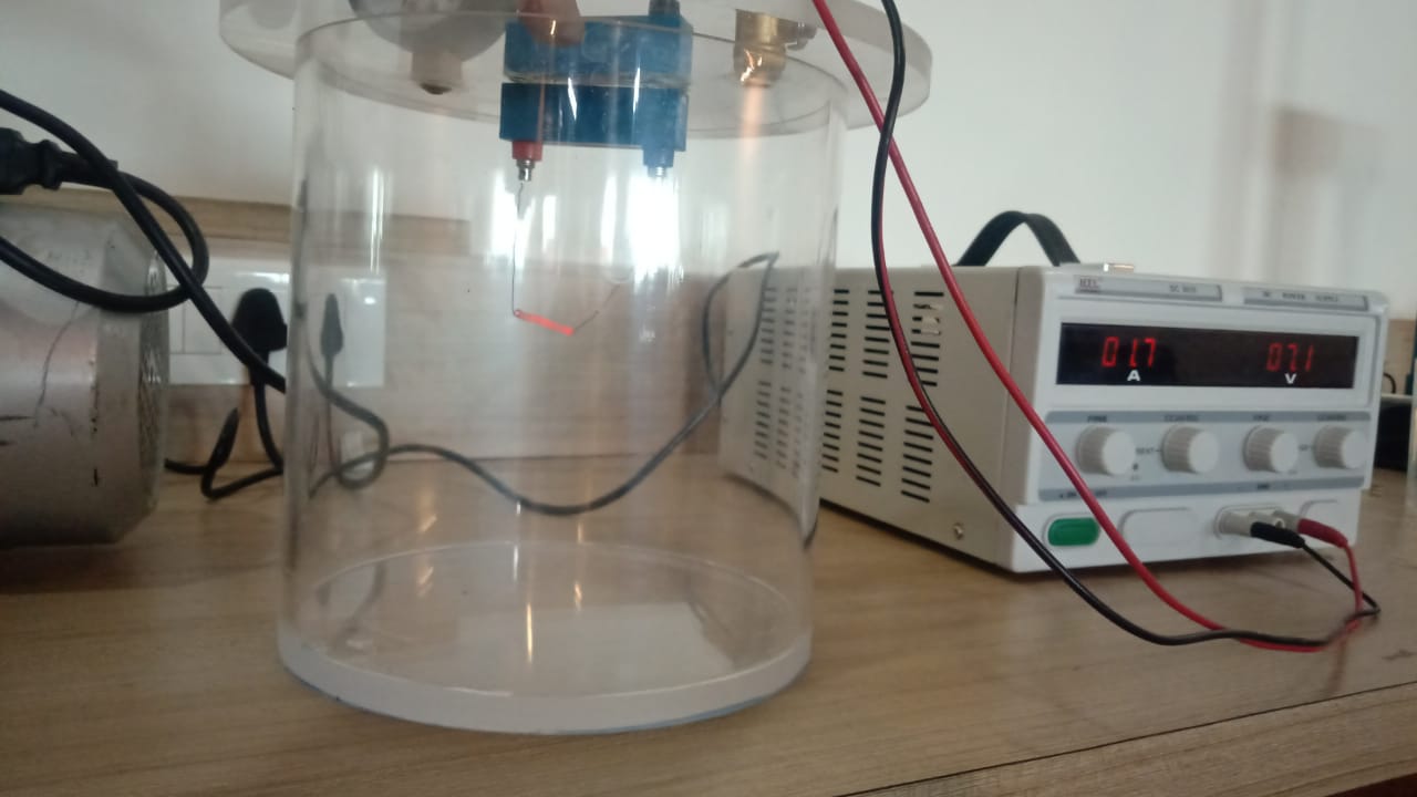 Nichrome wire cooling in vacuum